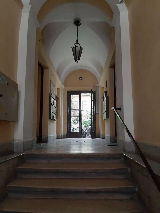 Design Apartment In The City Center With Ac Будапеща Екстериор снимка